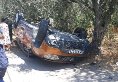 HARİTA KAMPI ÖNÜNDE KAZA: 5 YARALI