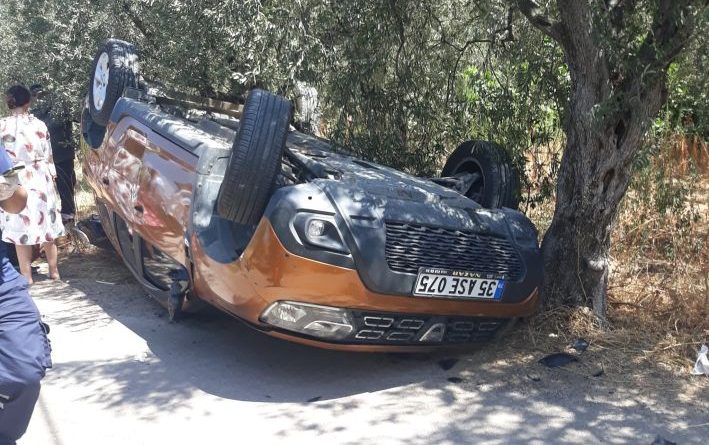 HARİTA KAMPI ÖNÜNDE KAZA: 5 YARALI