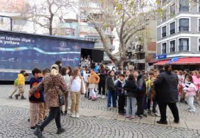 “GEZEN SİNEMA” ERDEK’TE ÖĞRENCİLERLE BULUŞTU