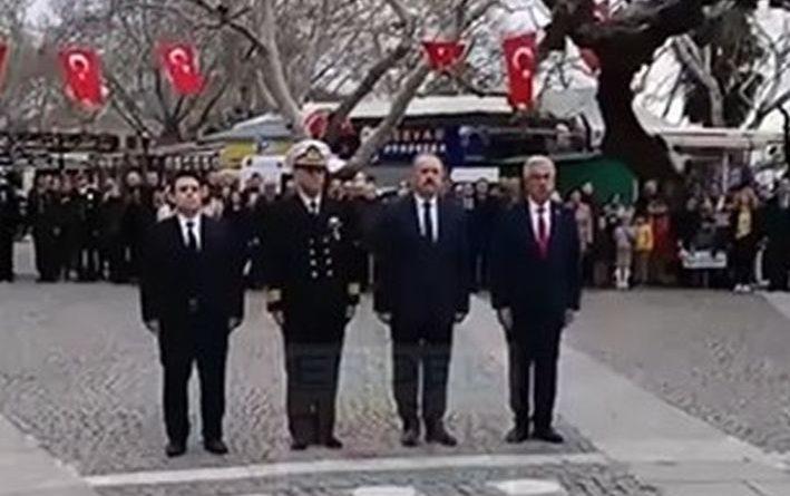 ÇANAKKALE ZAFERİ’NİN 111. YILI ERDEK’TE TÖRENLE ANILDI