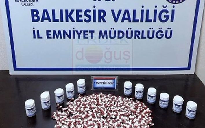 ERDEK’TE  577 ADET SENTETİK HAP ELE GEÇİRİLDİ