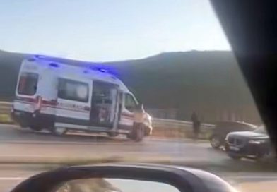 BAGFAŞ VİRAJINDA HASARLI KAZA