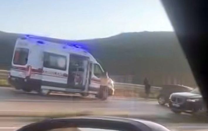 BAGFAŞ VİRAJINDA HASARLI KAZA