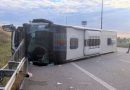 SUSURLUK’TA YOLCU OTOBÜSÜ DEVRİLDİ: 38 YARALI