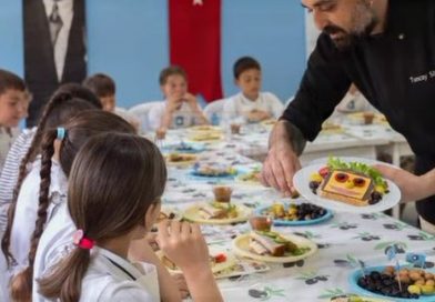 GELECEĞİN SOFRALARI ERDEK’TE KURULDU:  MİNİK ŞEFLER ZEYTİN KÜLTÜRÜYLE BULUŞTU