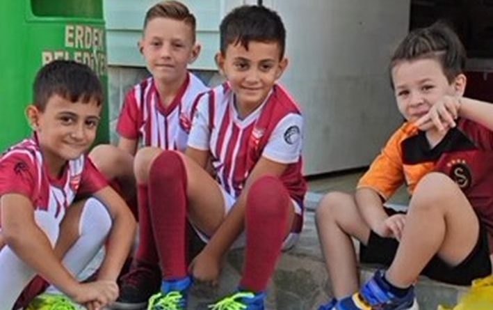 ERDEKSPOR’DA GELECEĞİN YILDIZLARI ARANIYOR