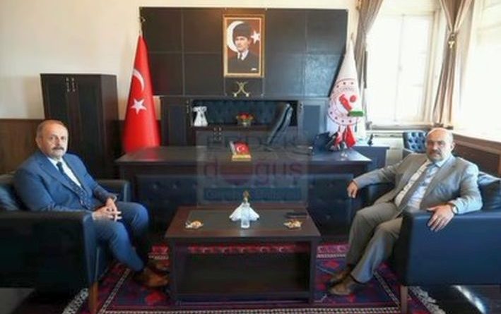 VALİ USTAOĞLU’NDAN KAYMAKAM GÖÇ’E TAZİYE ZİYARETİ
