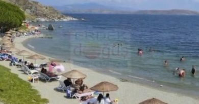 AVŞA SAHİLLERİNDE CAM TEHLİKESİ