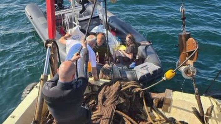 MARMARA AÇIKLARINDA 15 BİN M2 HAYALET AĞ ÇIKARILDI