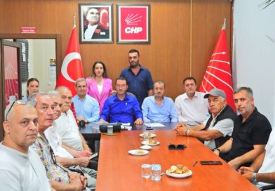 CHP İLÇE BAŞKANI DEVRİM KORKMAZ YÖNETİM KURULUNU AÇIKLADI