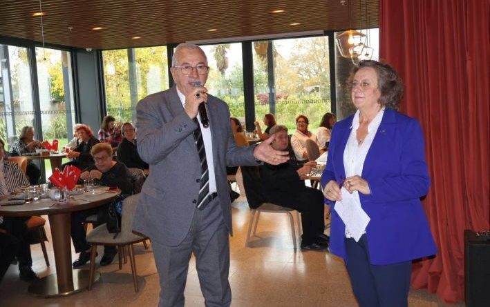 CUMHURİYET COŞKUSU GÖÇMEN KAHVALTISINDA BULUŞTU