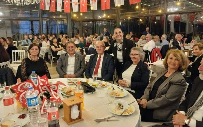 YENİ PARTİ’DEN CUMHURİYET YEMEĞİ